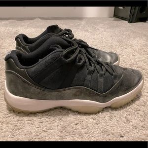 Jordan Retro 11, Size 11 - Black/Metallic Silver- white. Used,Good condition